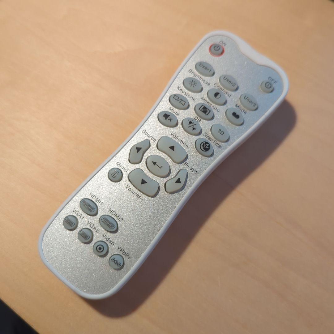 フルHD ・3D対応 DLPプロジェクター HD26