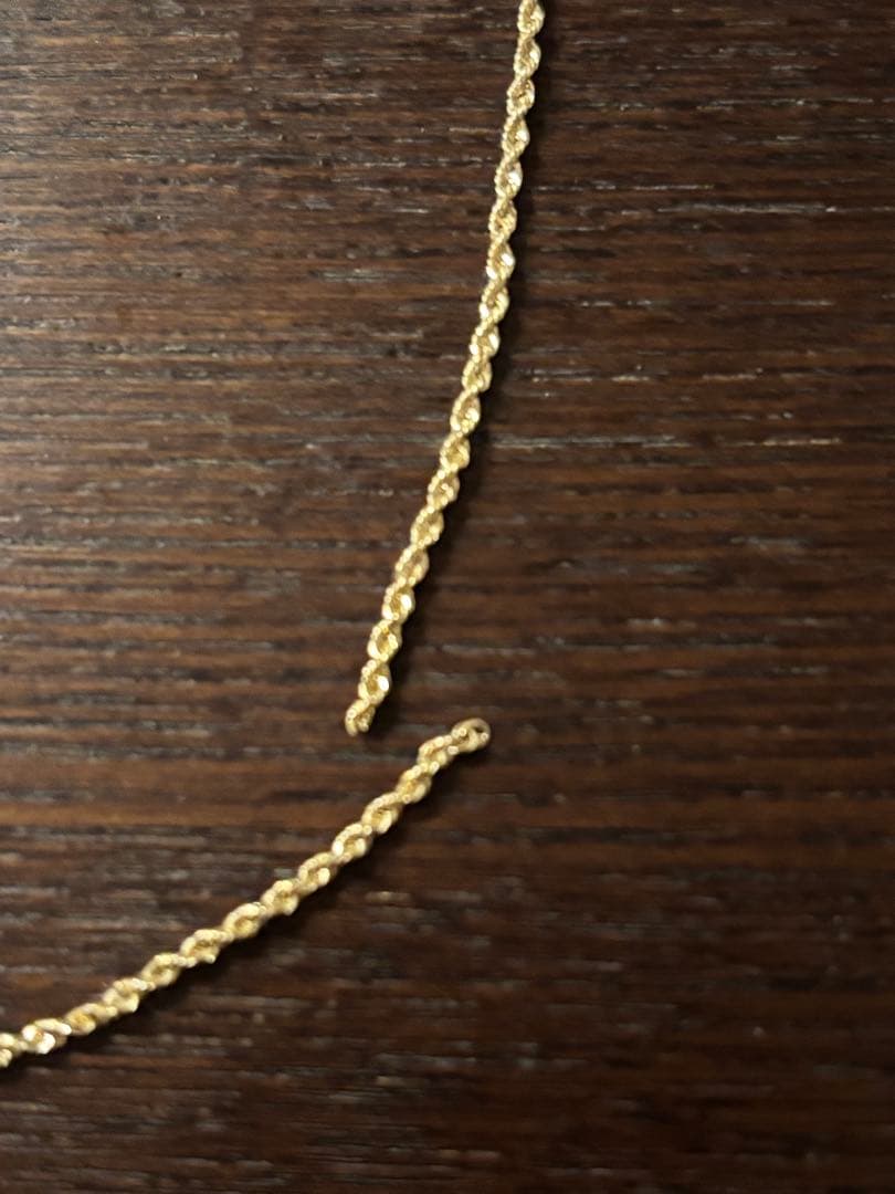 10kツイストロープチェーン ネックレス（訳あり）