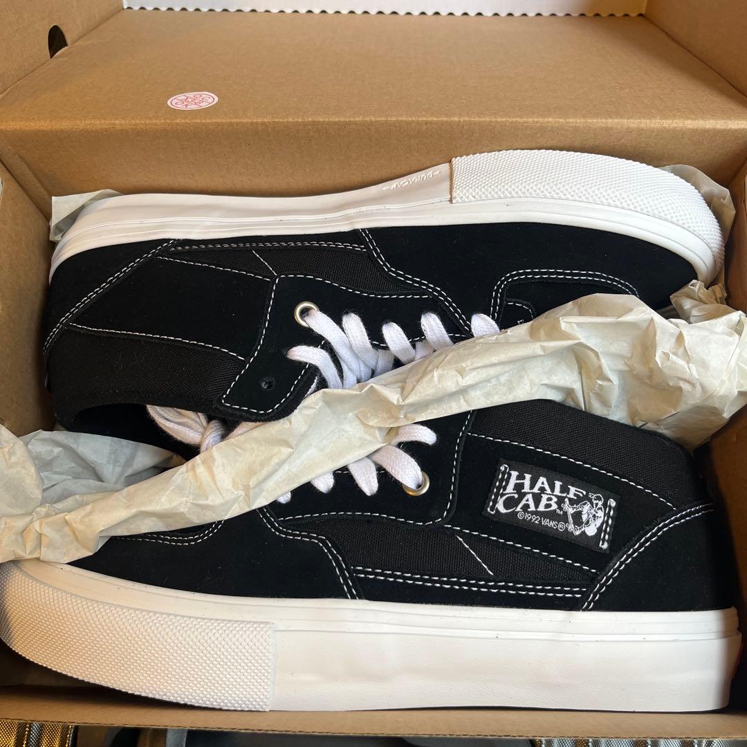 【新品】VANS HALF CAB ブラックスニーカー　26.5㎝