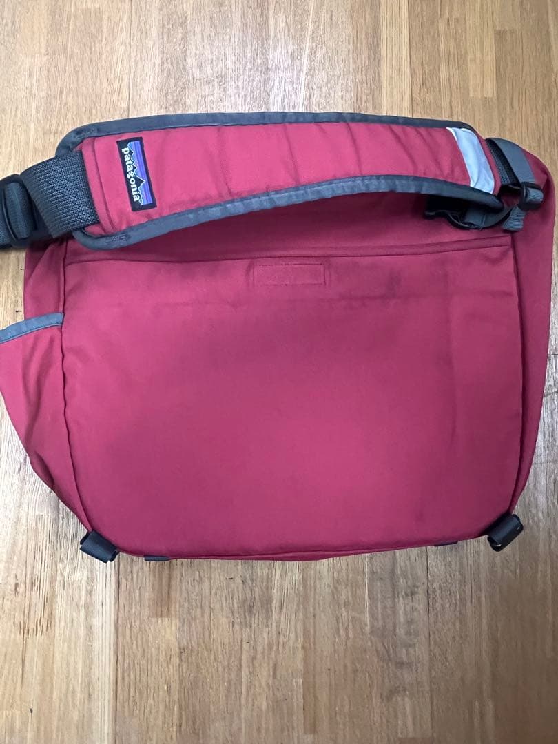 パタゴニア patagonia ハーフマス メッセンジャーバッグ ビームス