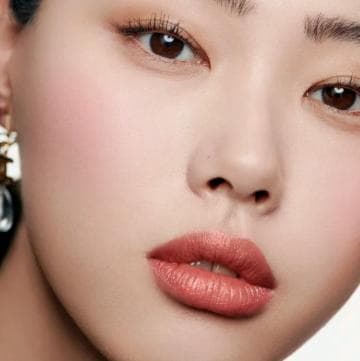 冬限定品　新品未使用　レ シーニュ ドゥ シャネル /997 ローズ ルミエール