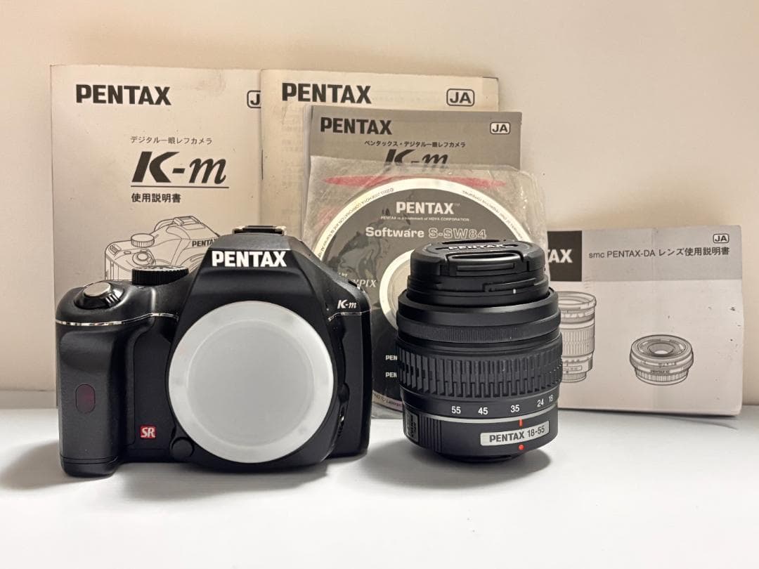 動作品 PENTAX K-m デジタル一眼レフカメラ 18-55mm レンズ付き