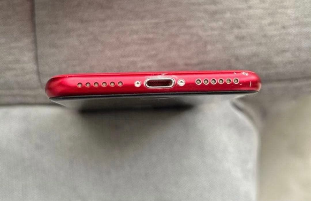 Apple iPhone SE2 赤 simフリー 128GB