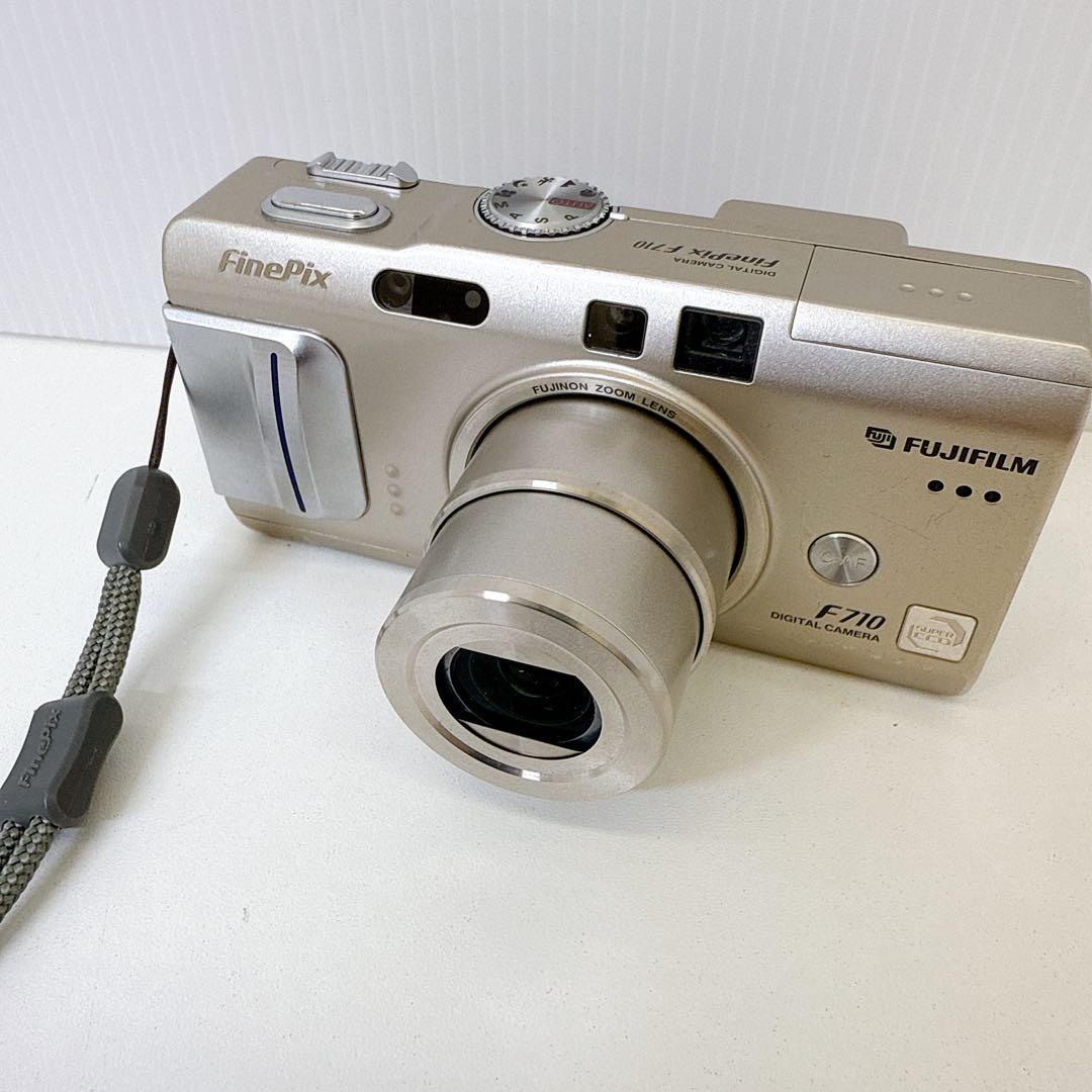Fujifilm FinePix F710　コンパクトデジタルカメラ