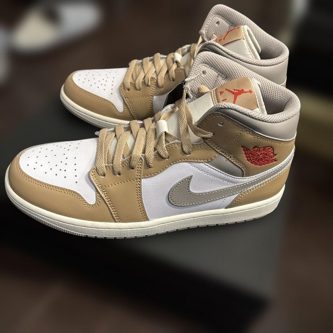 T*a様 ナイキ nike AIR JORDAN 1MID DQ8426-200