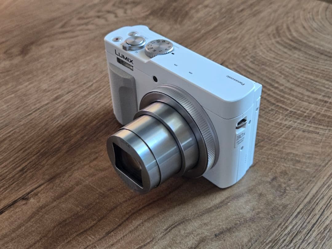 【超美品】LUMIX TZ-99 コンパクトデジタルカメラ ホワイト