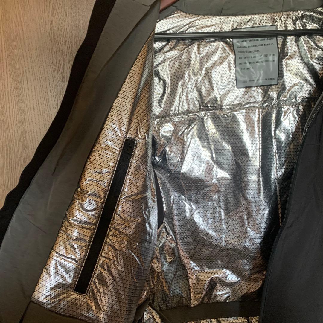 NASA宇宙服技術で-196℃の極寒冷気もガード【キスラーエアロゲルジャケット】