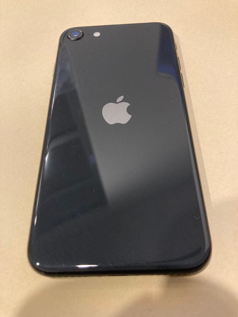 iPhoneSE2 128GB SIMフリー バッテリー100%