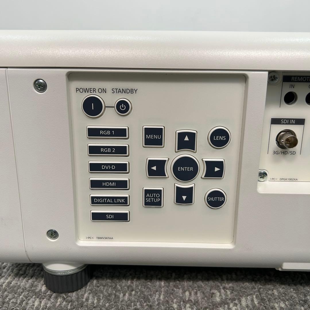 【青犬】Panasonic PT-RZ870JW プロジェクター