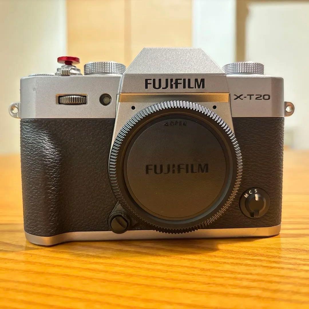 X-T20 シルバー　ボディのみ おまけ付き