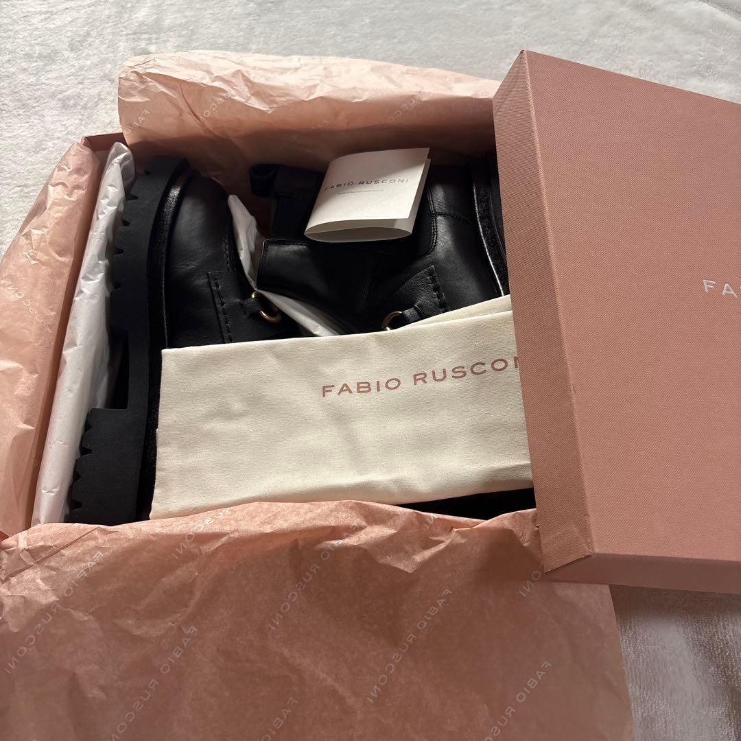 FABIO RUSCONI ブラックブーツ　サイズ40 未使用