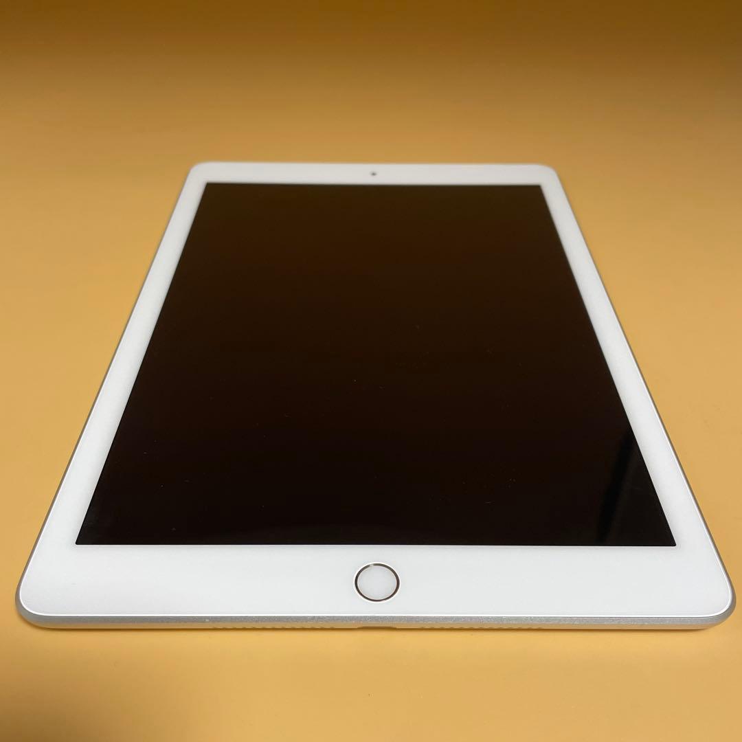 アップル Apple iPad 第5世代 A1823 32GB