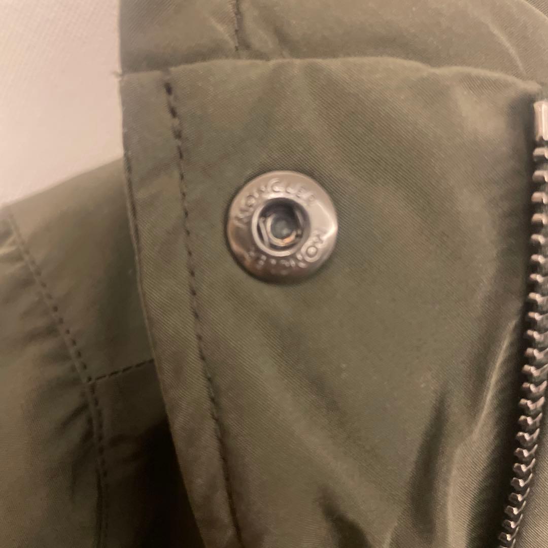 MONCLER フード付きダウンジャケット　ILUS（イルス）