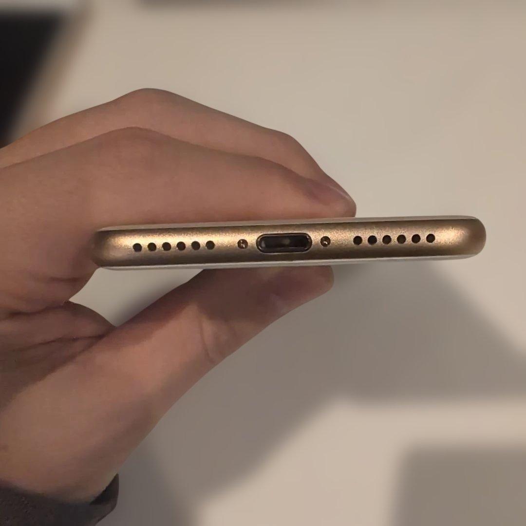 iphone8 64g ピンクゴールド