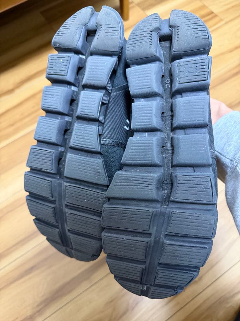 美品　on cloud5 water proof ウォータープルーフ