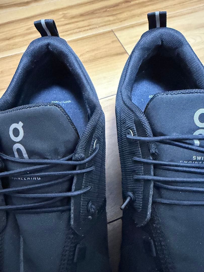 美品　on cloud5 water proof ウォータープルーフ