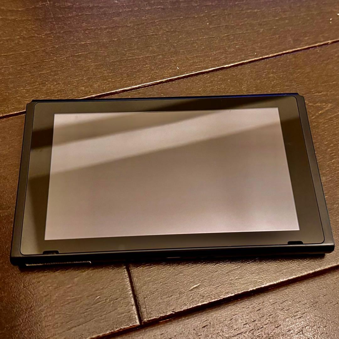 Nintendo Switch 本体　青/ピンク/緑ジョイコン ニンテンドー