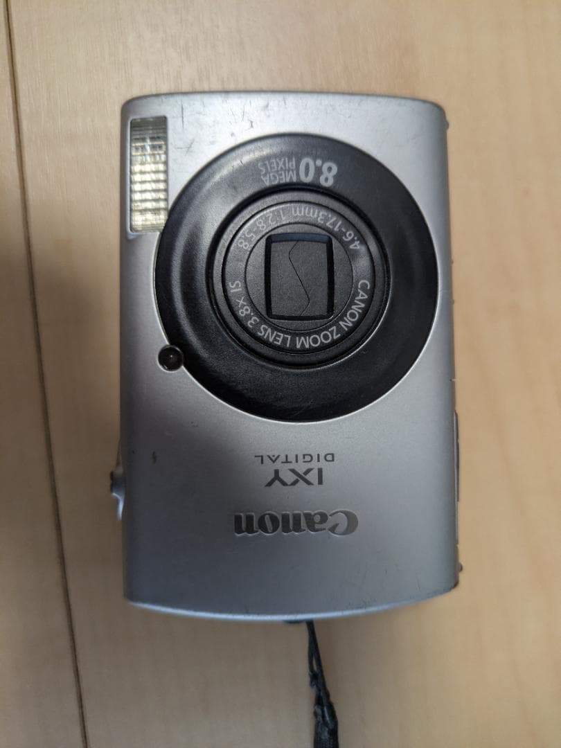 Canon IXY　910is DIGITAL 8.0メガピクセル