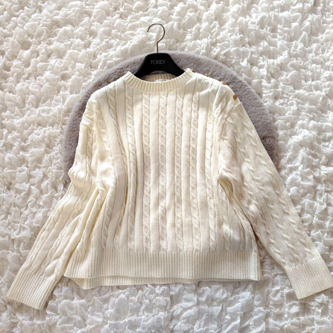 極美品　23区　44　 ハイバルコットンブレンド ニット　洗える　金ボタン　綿