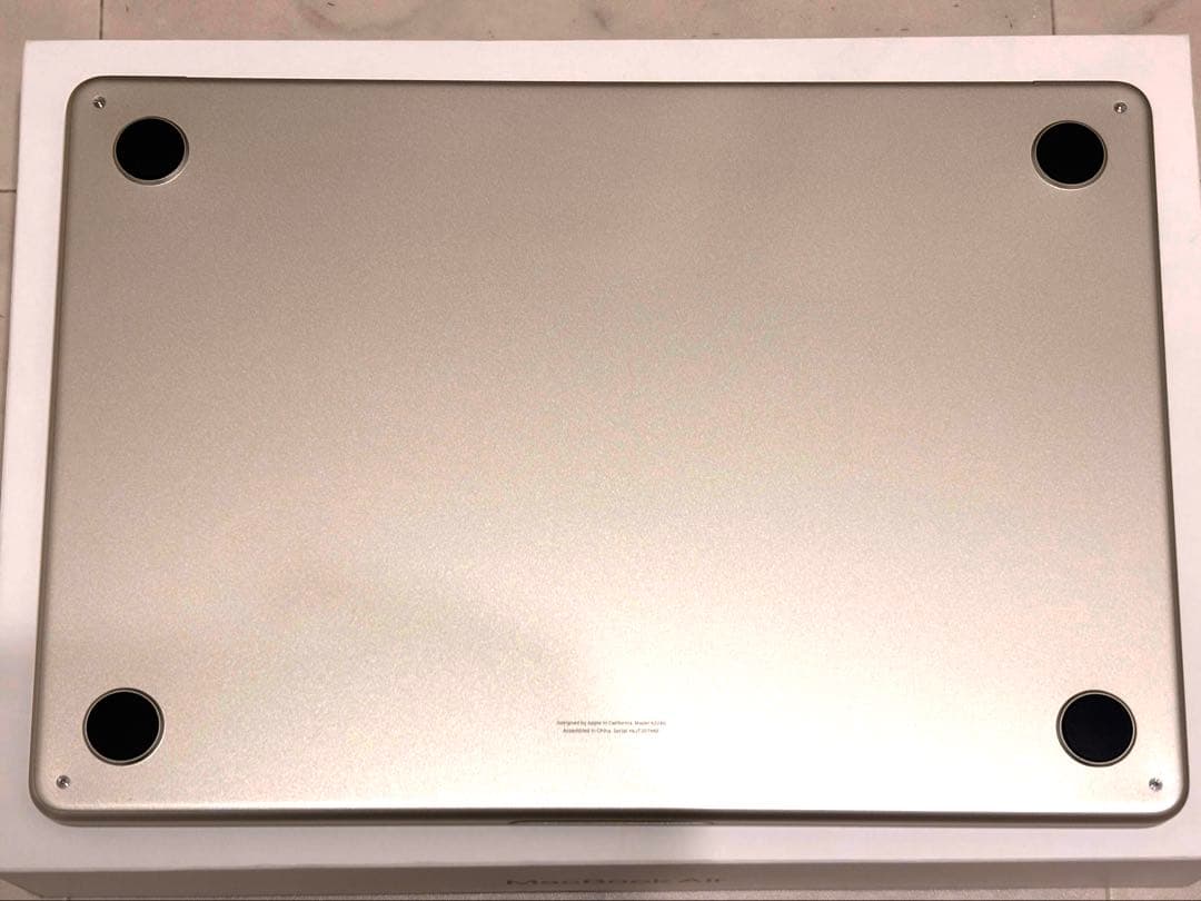 MacBook Air13インチ M4チップ 16GB 256GB スターライト