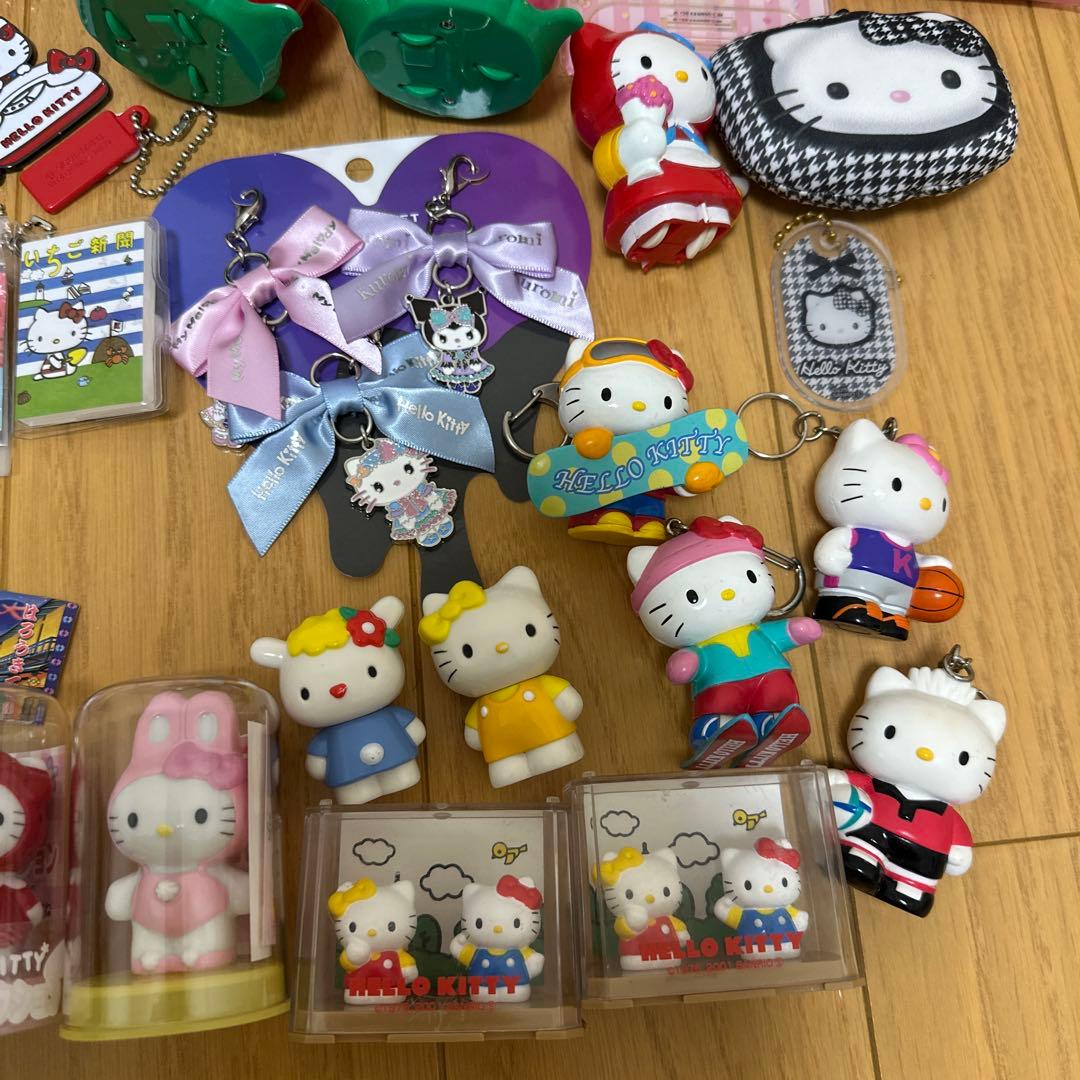 サンリオ ご当地キティ ストラップ タオル カプセルトイ フィギュア USJ