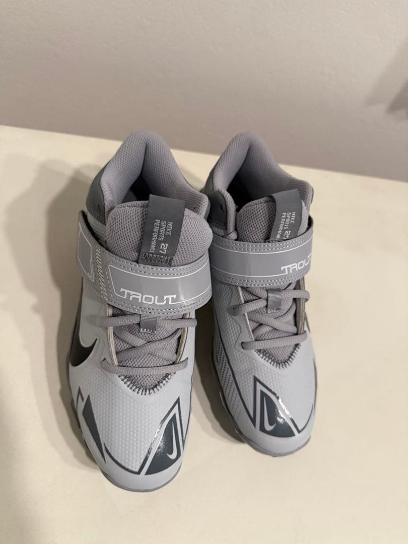 【snsn3434】 野球スパイク nikeトラウト8 キーストーン