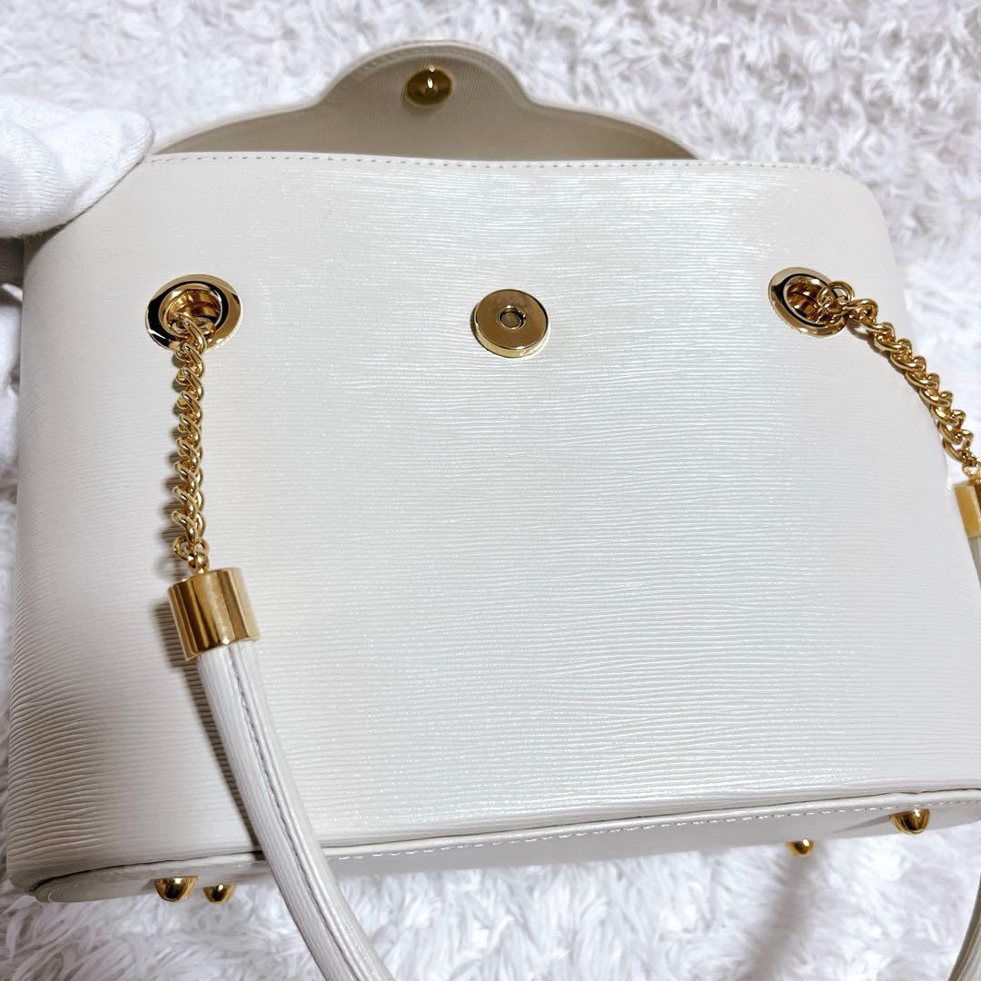 極美品✨ハナエモリ バニティバッグ ハンドバッグ レザー サークルロゴ　白