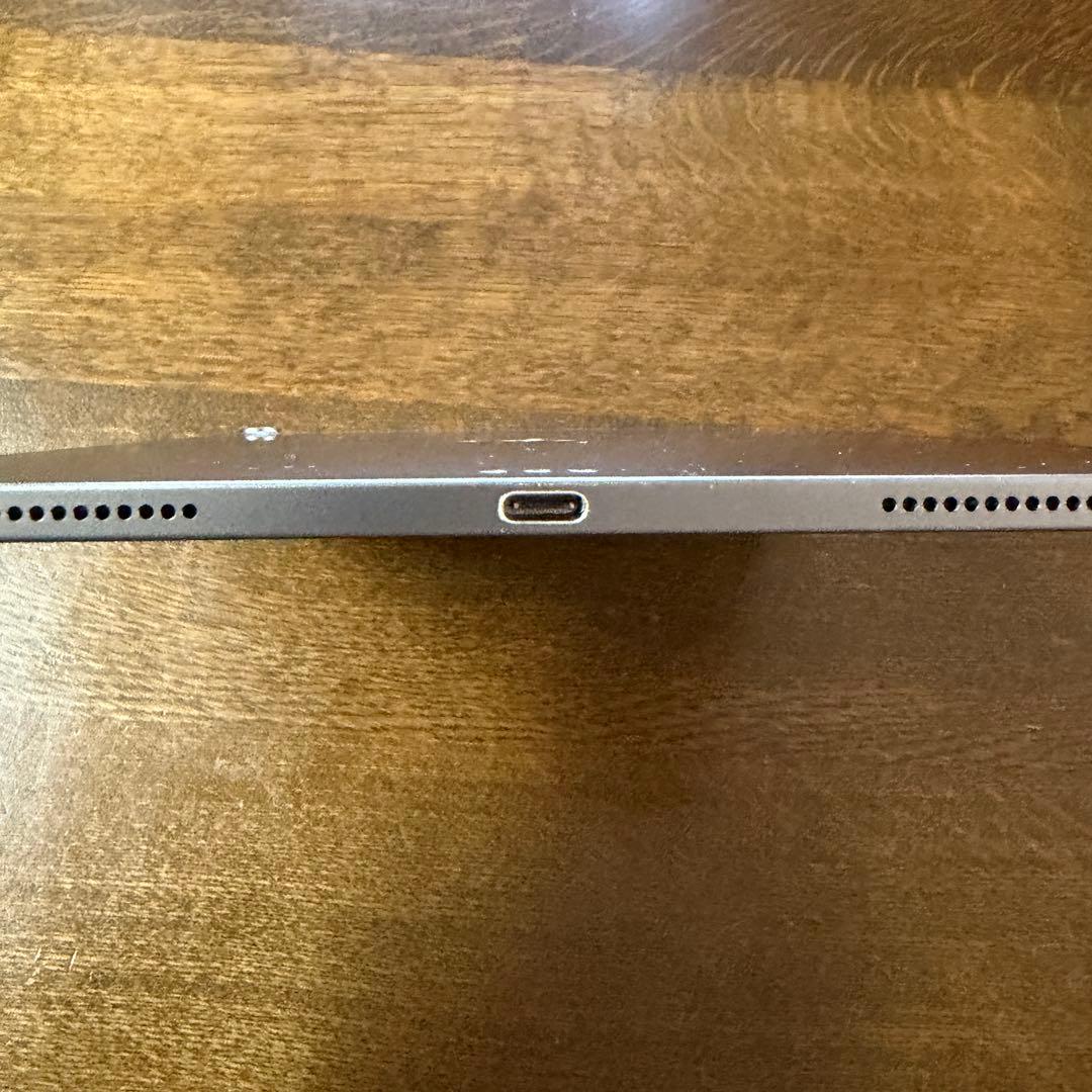 ［値下げ後)iPad Pro 11インチ　第一世代　純正キーボード➕ペンセット