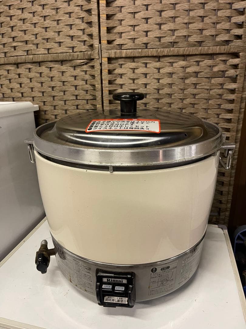 リンナイ　都市ガス用炊飯器　RR-30S1
