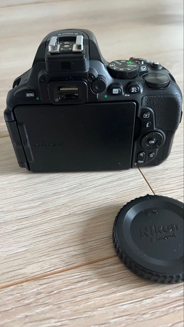 Nikon D5600と AF-S DX 18-70mm F3.5-4.5G
