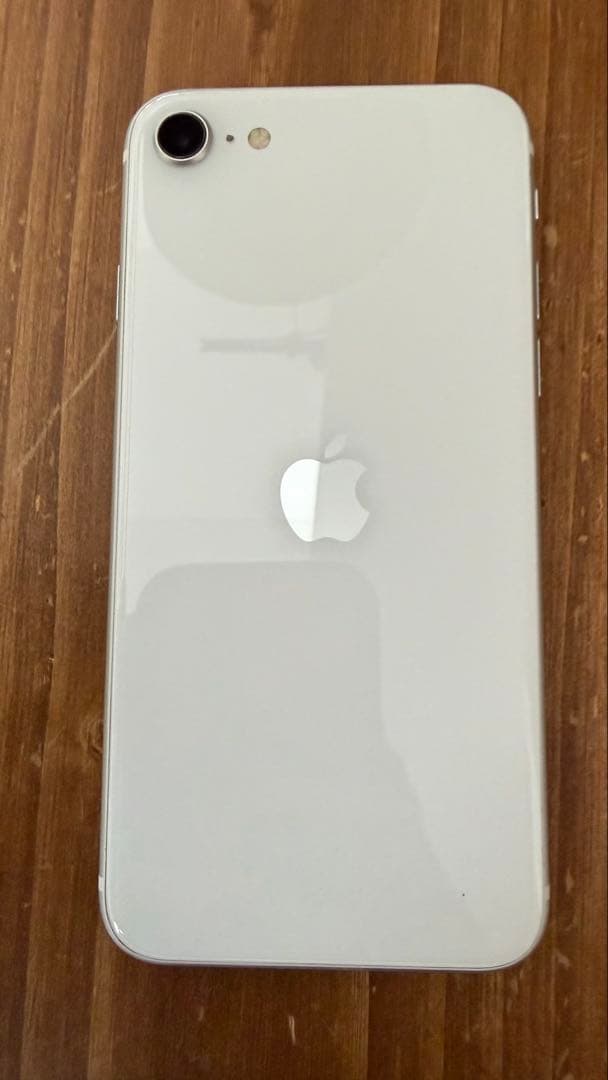 iPhone SE（第二世代）128GB ホワイト SIMフリー