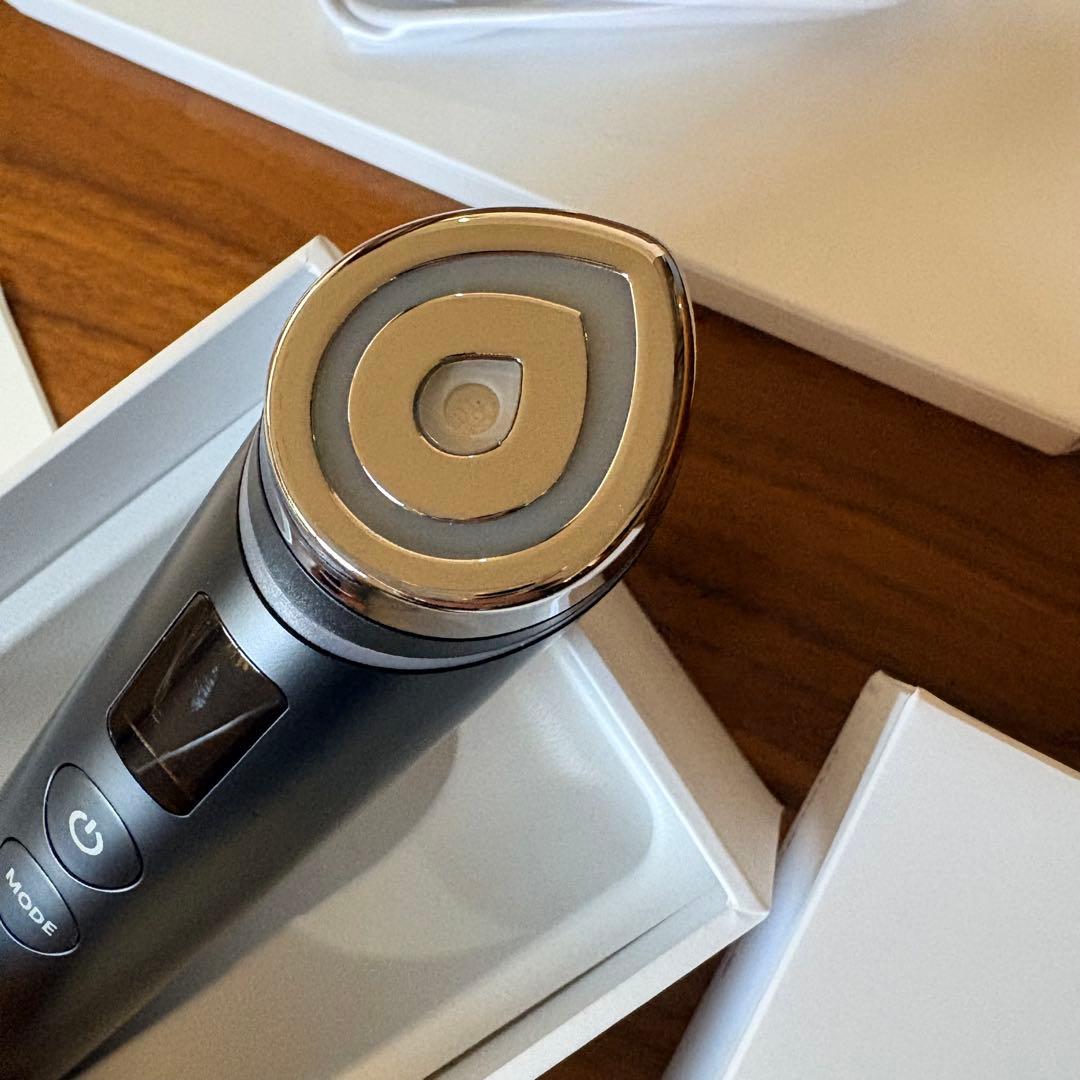 medicube ブースタープロ くまカバー&ジェルサンプル付き