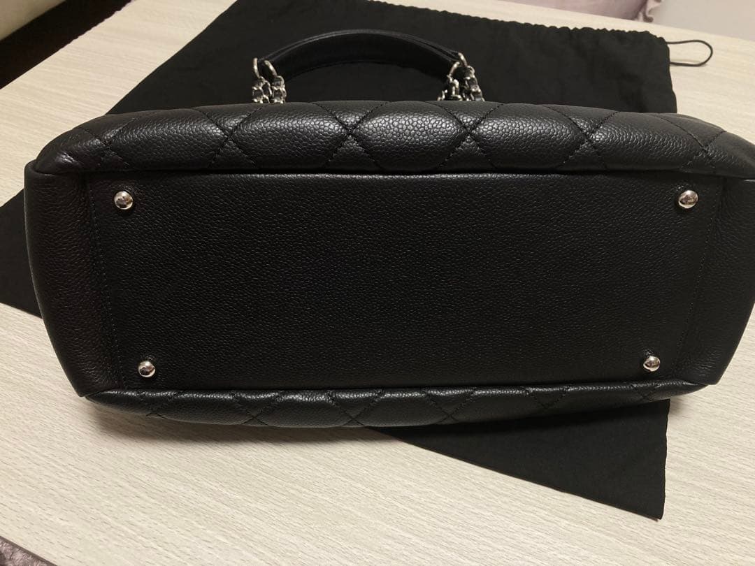 ぐーさん　正規美品　CHANEL マトラッセ　キルティングトートバッグ　黒