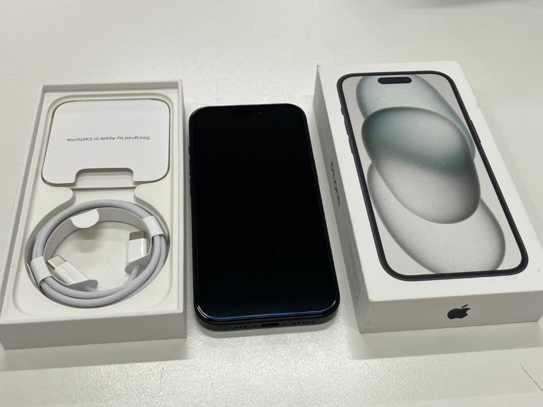 【 iPhone15 128GB バッテリー100％】L