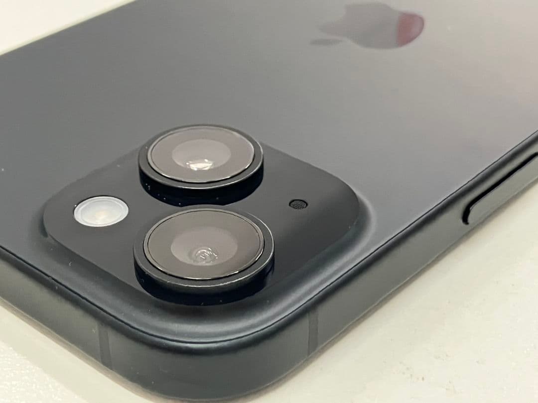 【 iPhone15 128GB バッテリー100％】L