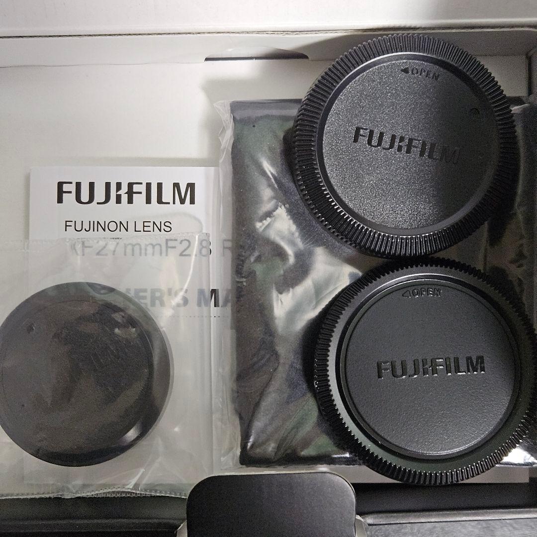 フジフィルム XM5 本体とFUJIFILM XF 27mmF2.8 R WR