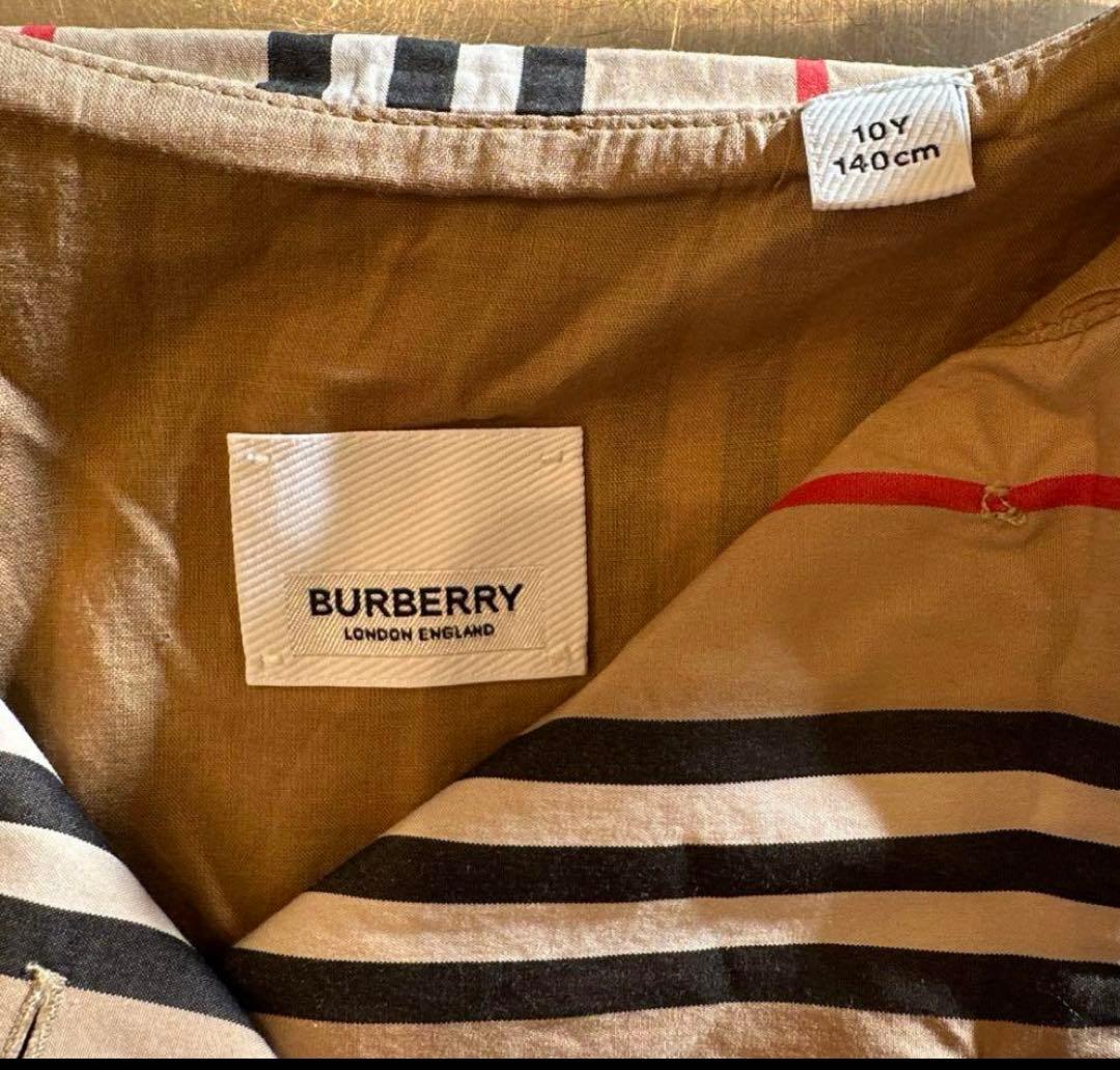 現行BURBERRYセーラー襟 ストライプ ワンピース 10y 140cm