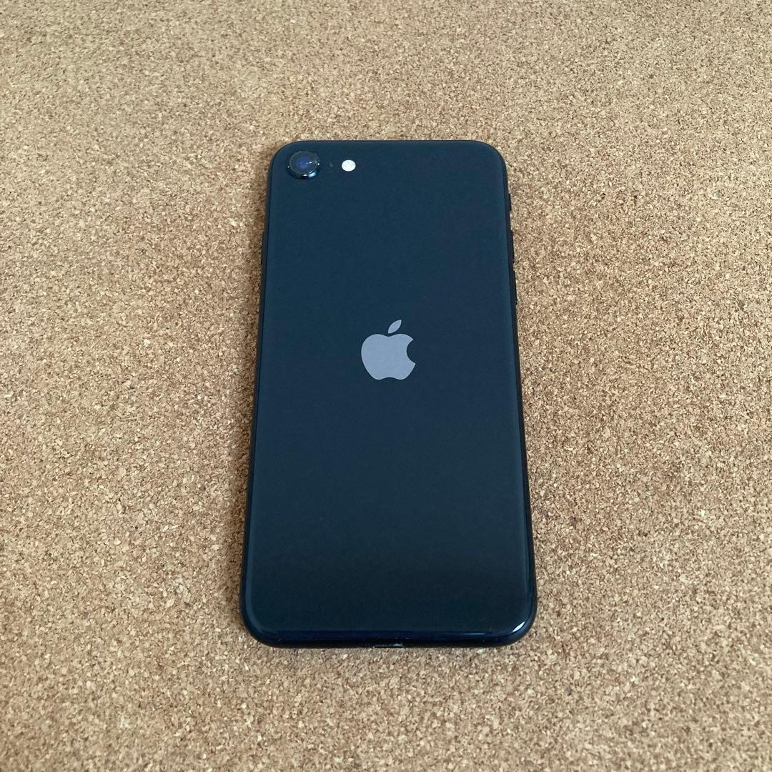 3923【早い者勝ち】iPhoneSE2 第2世代 128GB SIMフリー☆