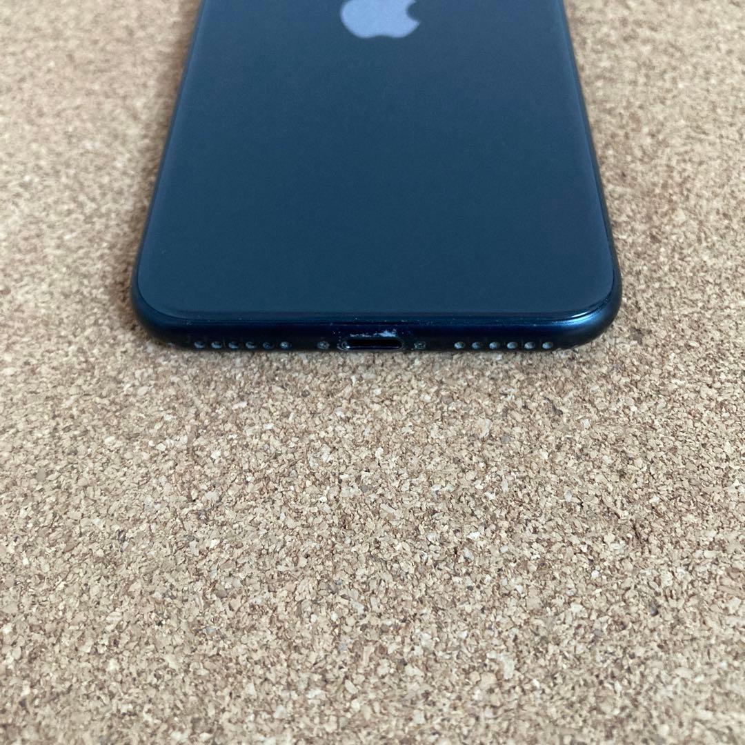 3923【早い者勝ち】iPhoneSE2 第2世代 128GB SIMフリー☆