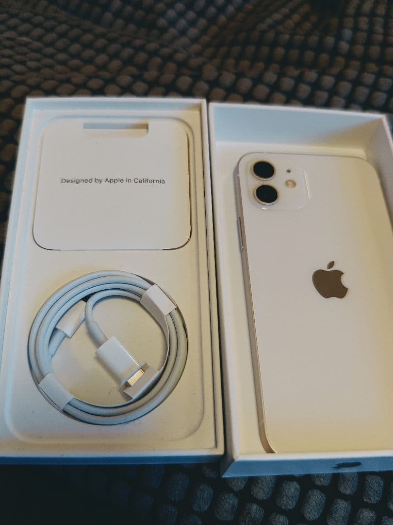 iPhone12 64gb ホワイト 本体