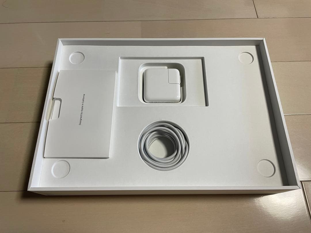 MacBookAir13インチスペースグレーCore i7/16GB/256GB