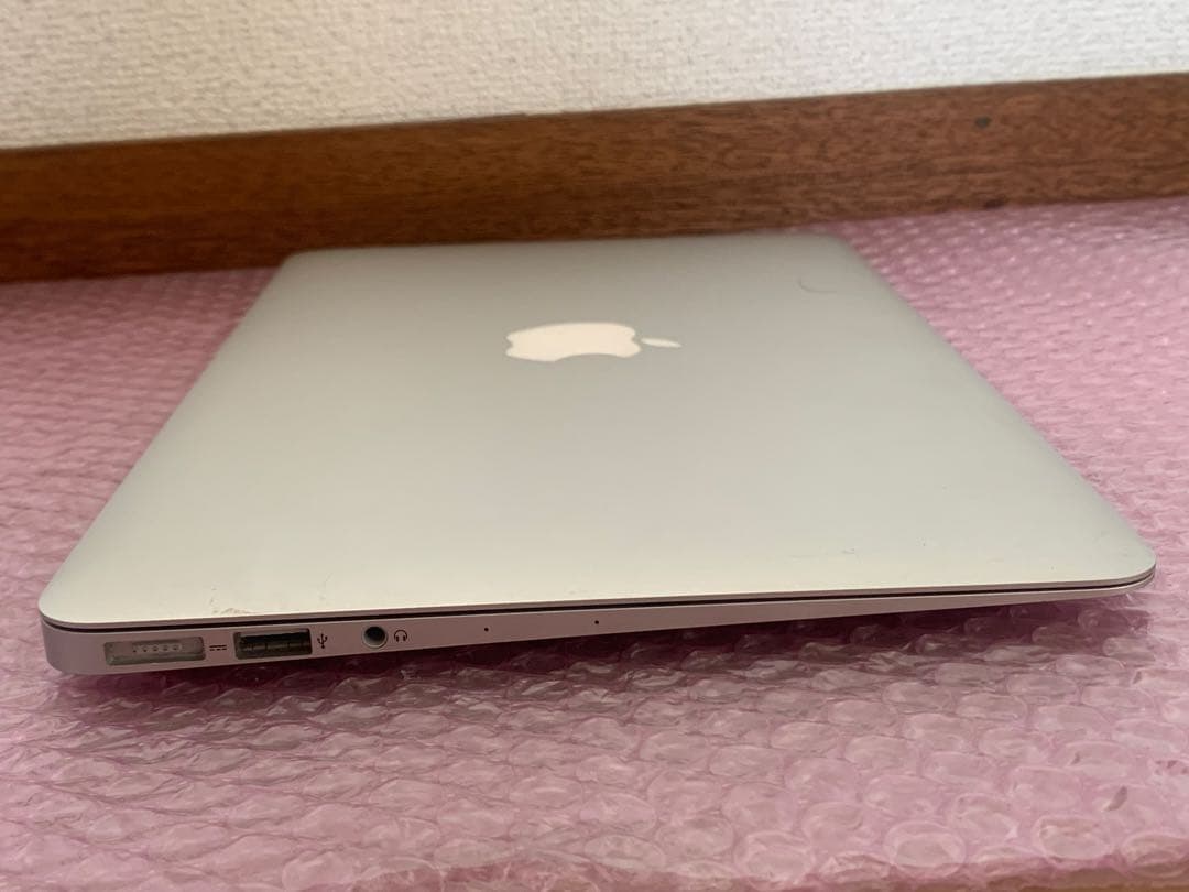 バッテリー良好　MacBook Air 11インチ　A1465 128GB