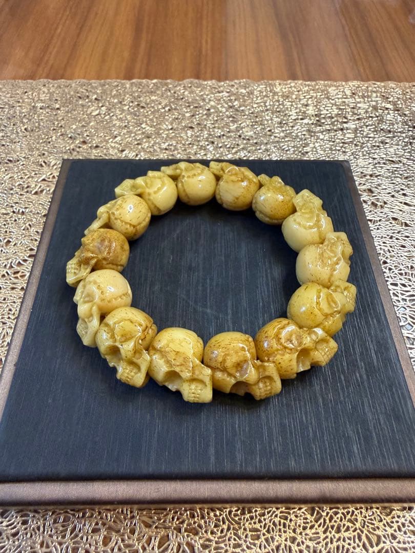 Z-765-2 天然　ラクダ骨　希少ドクロ　髑髏彫り　ブレスレット魔除け