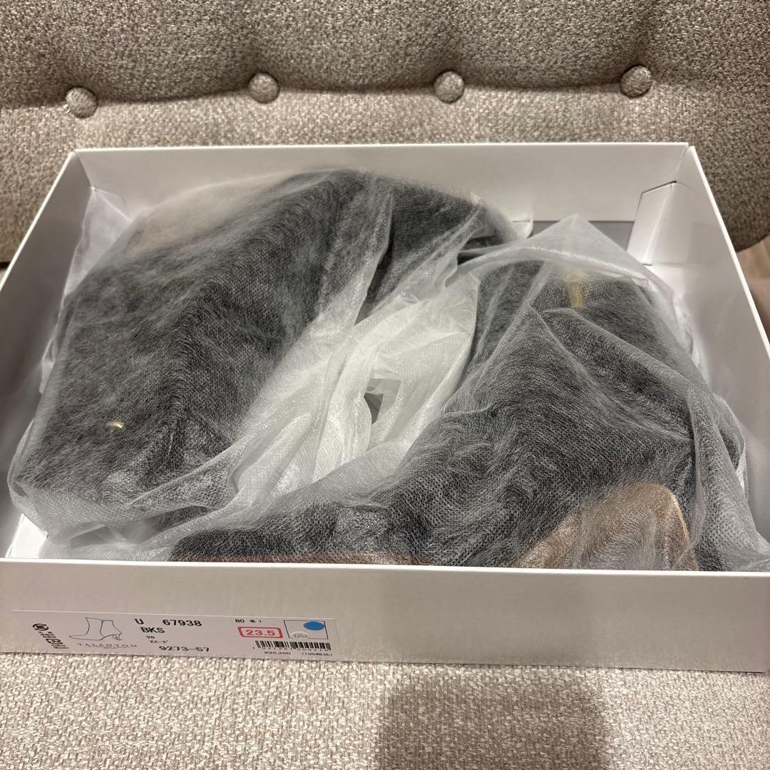 今季新作ダイアナ きれいめシンプルショートブーツ 23.5 黒スエード