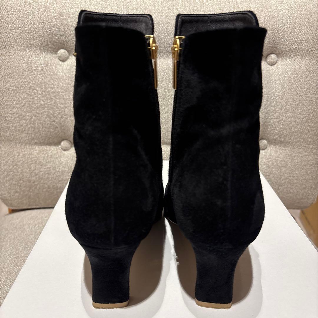 今季新作ダイアナ きれいめシンプルショートブーツ 23.5 黒スエード