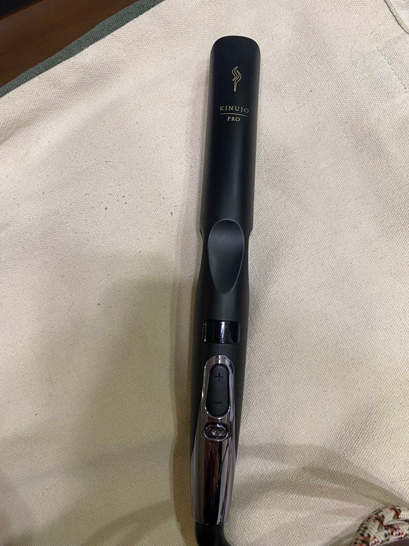 【美品】【値下げ】KINUJO PRO ストレートヘアアイロン ブラック