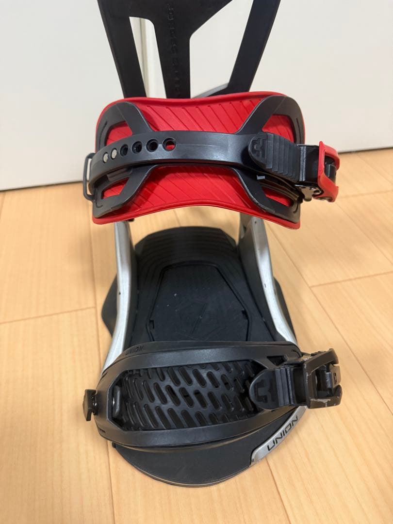 UNION スノーボードビンディング シルバー/レッド