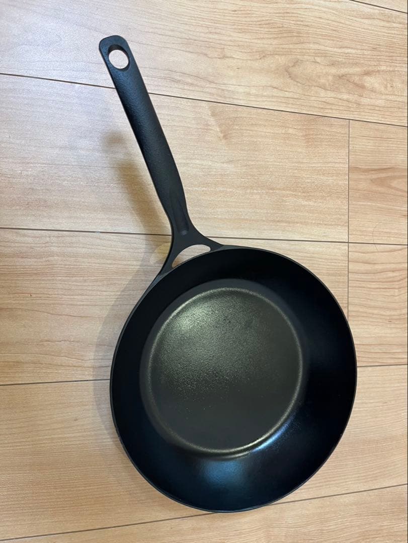 岩鉄　ダグタイルパン26cm 美品