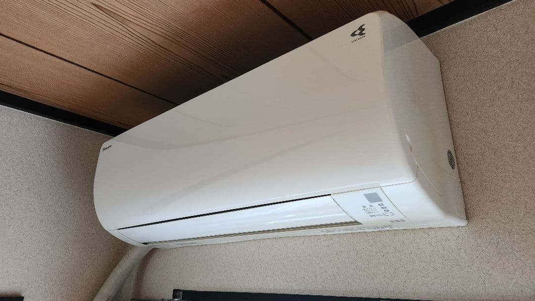 【美品・2022年製】DAIKIN　ダイキン エアコン (8畳用)