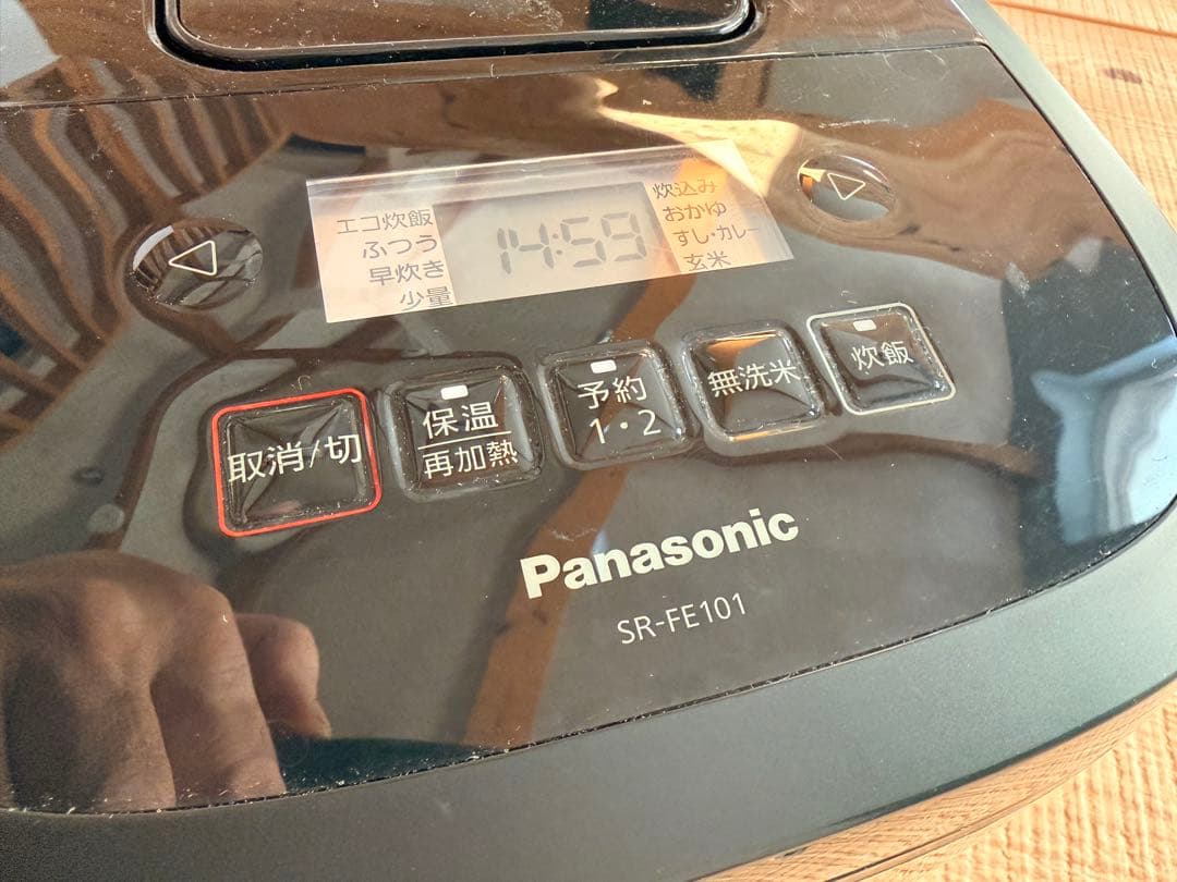 Panasonic SR-FE101 炊飯器 黒